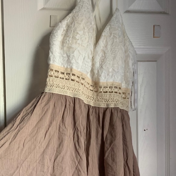 Dress - Picture 1 of 2